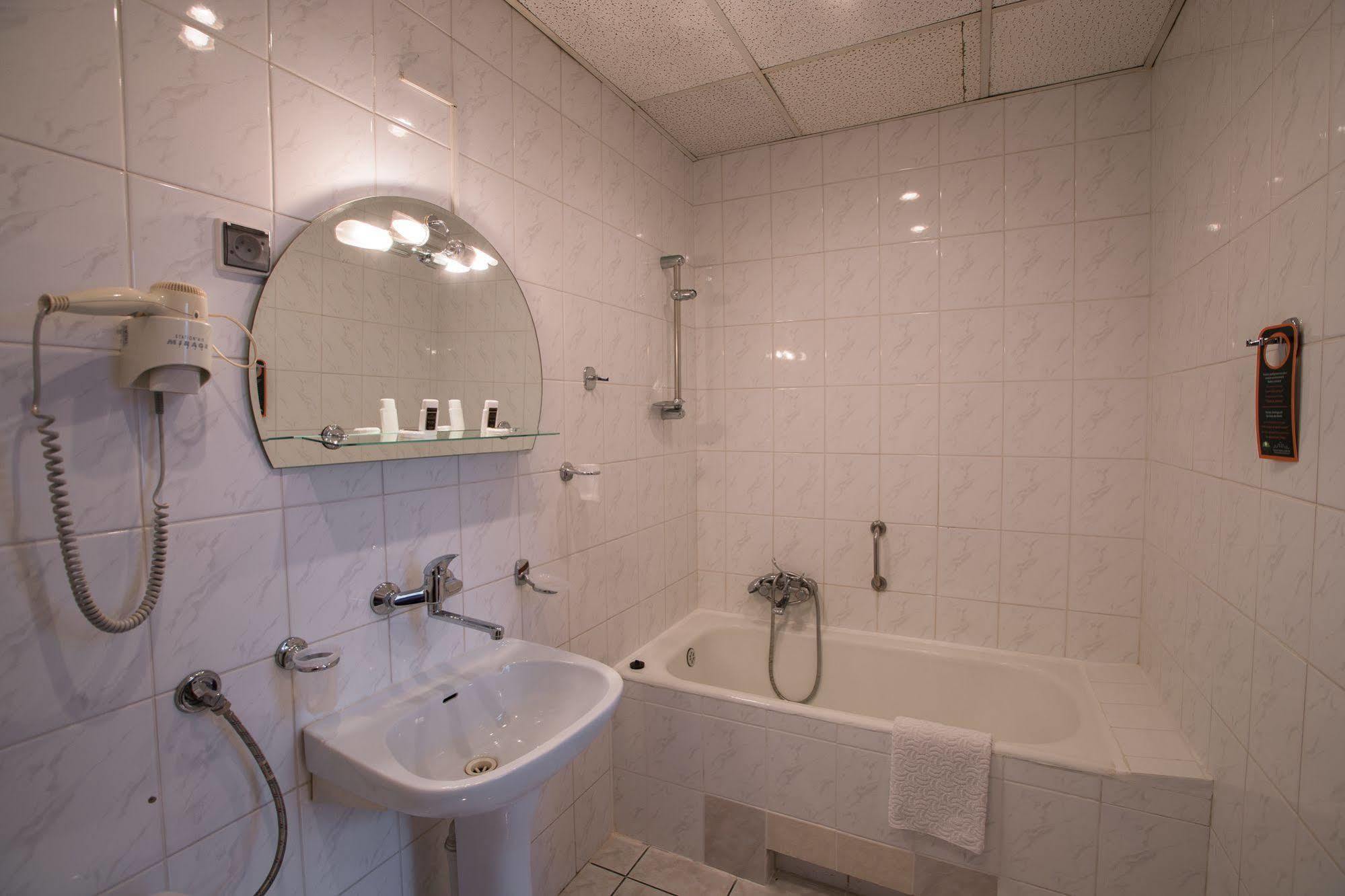 Hotel Kapitan Szczecin Exterior photo